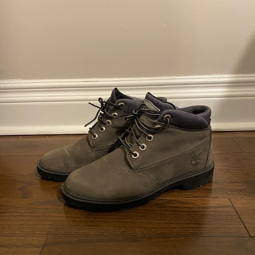 Timberland Boots (Youth size 5 or women 6.5)